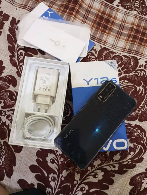 Vivo y12s  3gb 32gb. 2