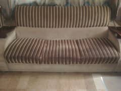 5 seater sofa set available for sale with table 0