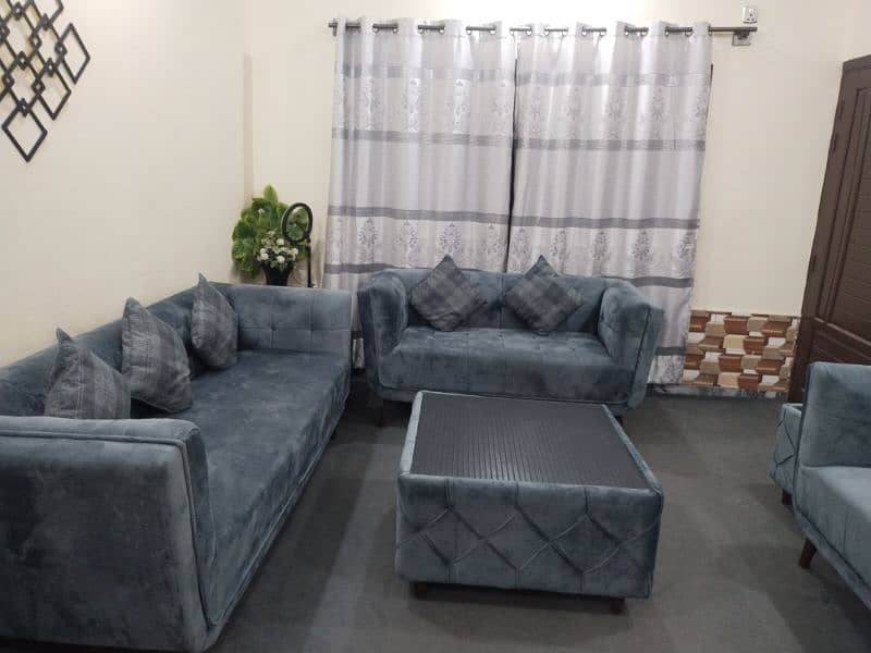 12seater sofa with 5tables for urgent sale 8