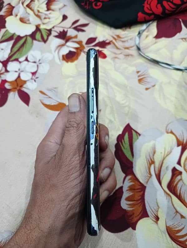 Itel a48 2/32 glass change only phone 7