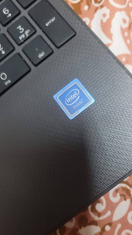 HP 250 G8 intel Celeron n4020 7