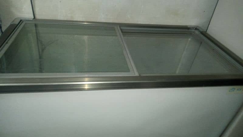 freezers good well condition all ok geniune compressor 3