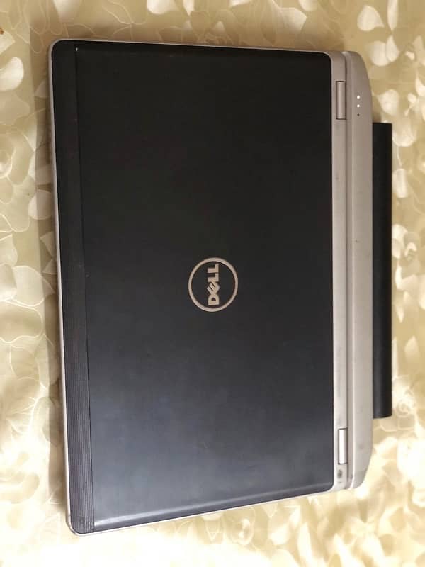 Dell latitude e6230 Core i5-3rd Gen 1