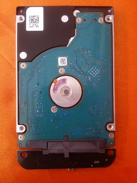 seagate internel laptop harddrive 500 GB with Externel box 1