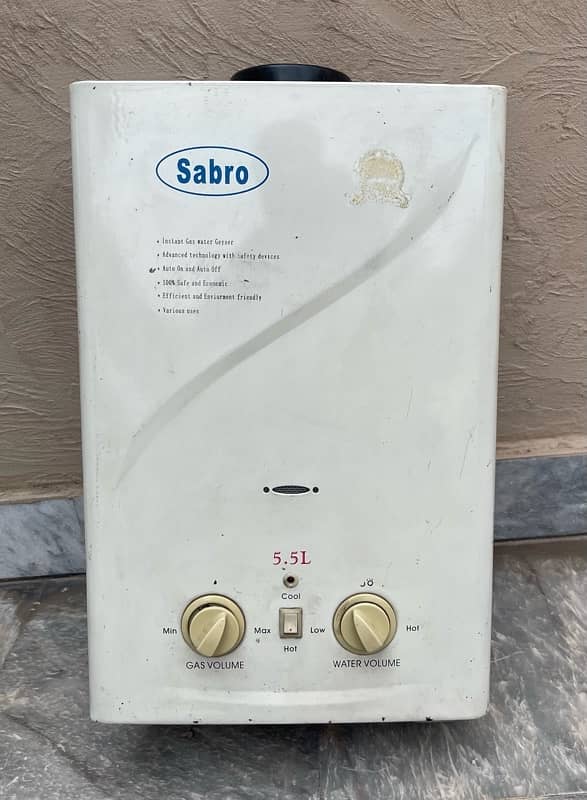 Sabro Instant LPG Water Geyser 5.5 litres 1