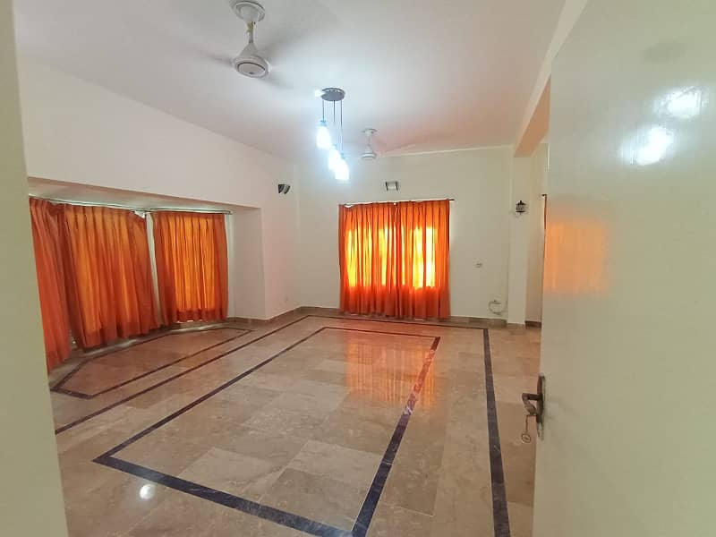 Beautiful 1 Kanal Upper Portion [Lower Lock] Available For Rent Near Lalik Jan Chowk Phase 2 DHA Phase 2 7