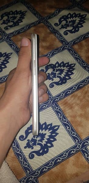 Oppo F1s good condition and best for hotspot with good battery 5