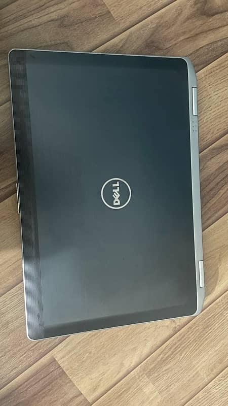 Dell Latitude E6430 Laptop 1