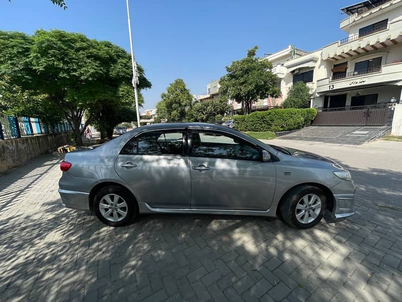 Toyota Corolla GLI 2013 4