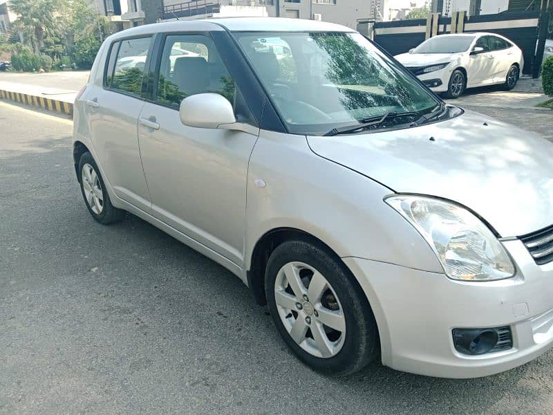 Suzuki Swift 2010 1