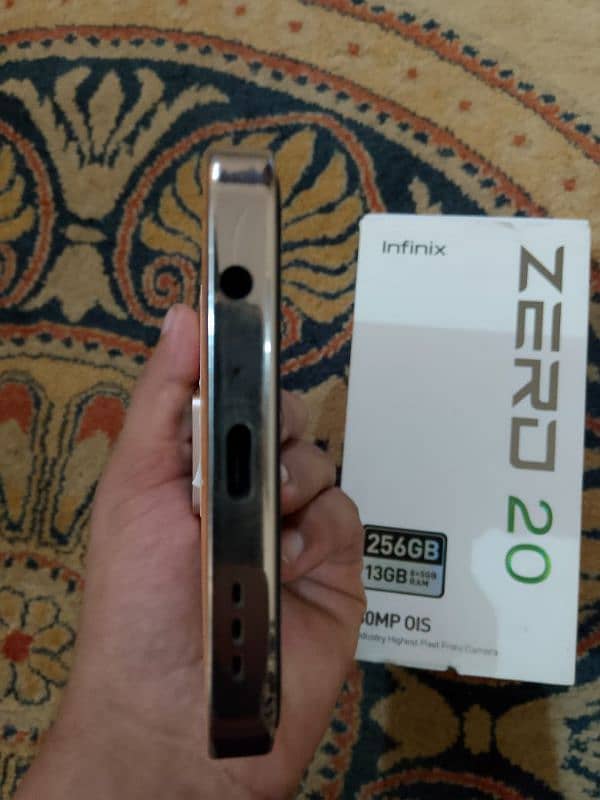 infinix zero 20 with box and  charger  full  box ha 6