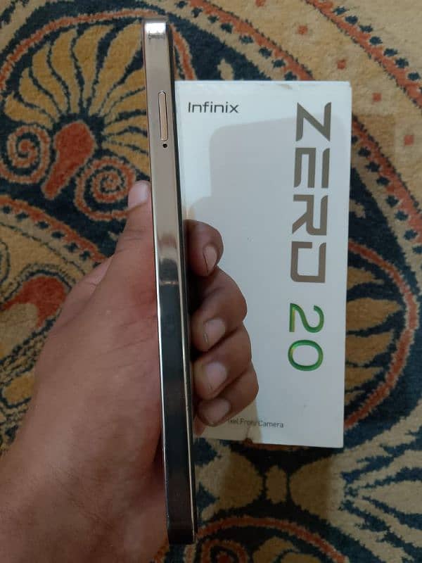 infinix zero 20 with box and  charger  full  box ha 7