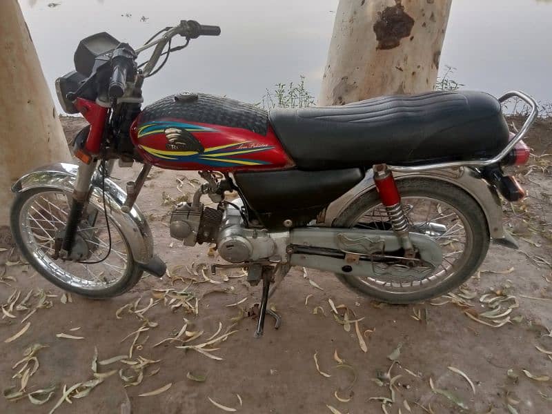 crown bike Sale 2019 model hai bilkul fit or good condition. 2