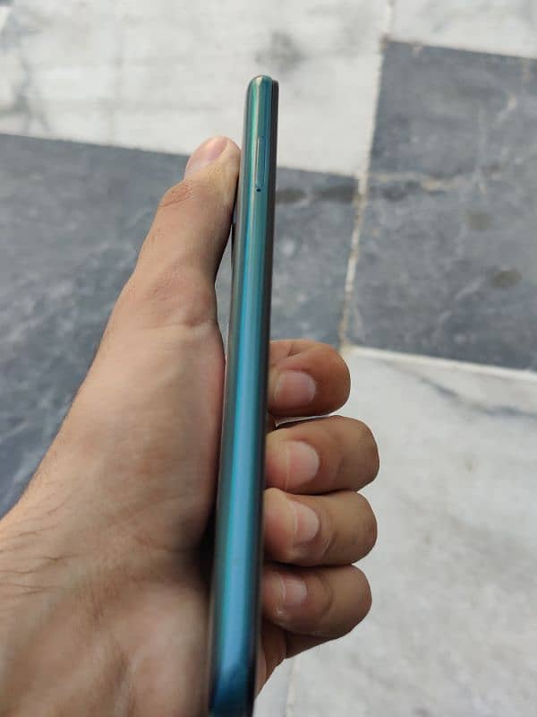 Xiaomi Redmi Note 9 3