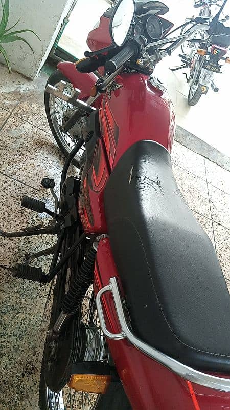 Honda pridor bike 100cc 1