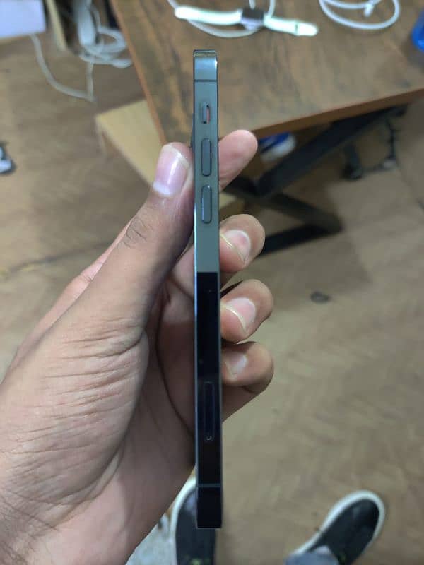 Iphone 12 pro non PTA 1