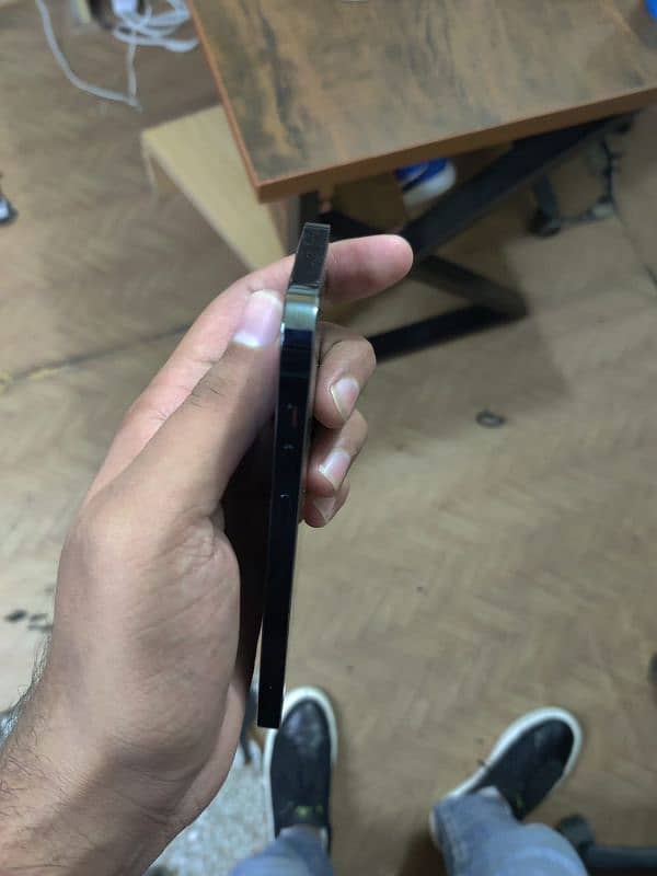 Iphone 12 pro non PTA 5