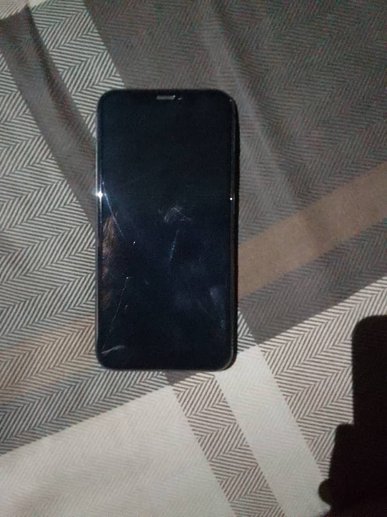 iPhone Xs(64gb, non PTA) 5