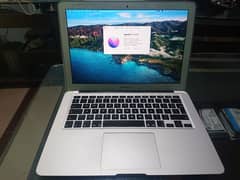 Macbook Air 2015 core-i5 4 GB 256 GB 13"  1.5GB Graphic card