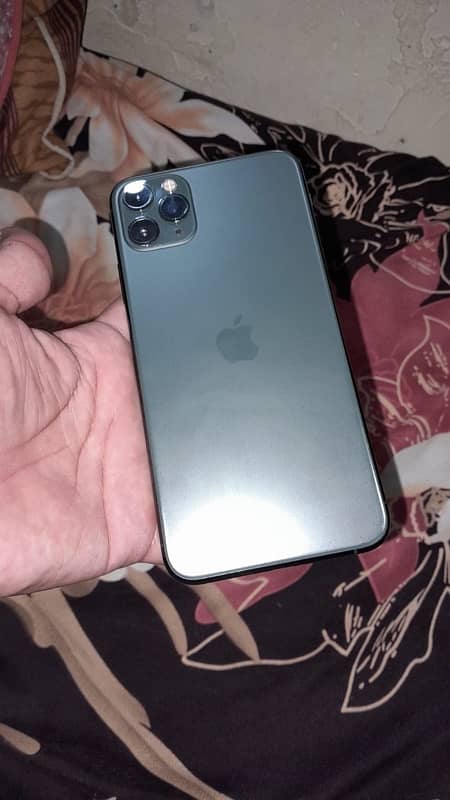 iPhone 11 Pro Max 2