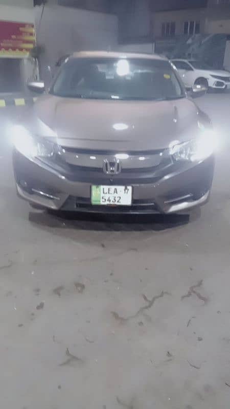 Honda Civic Oriel 2017 0