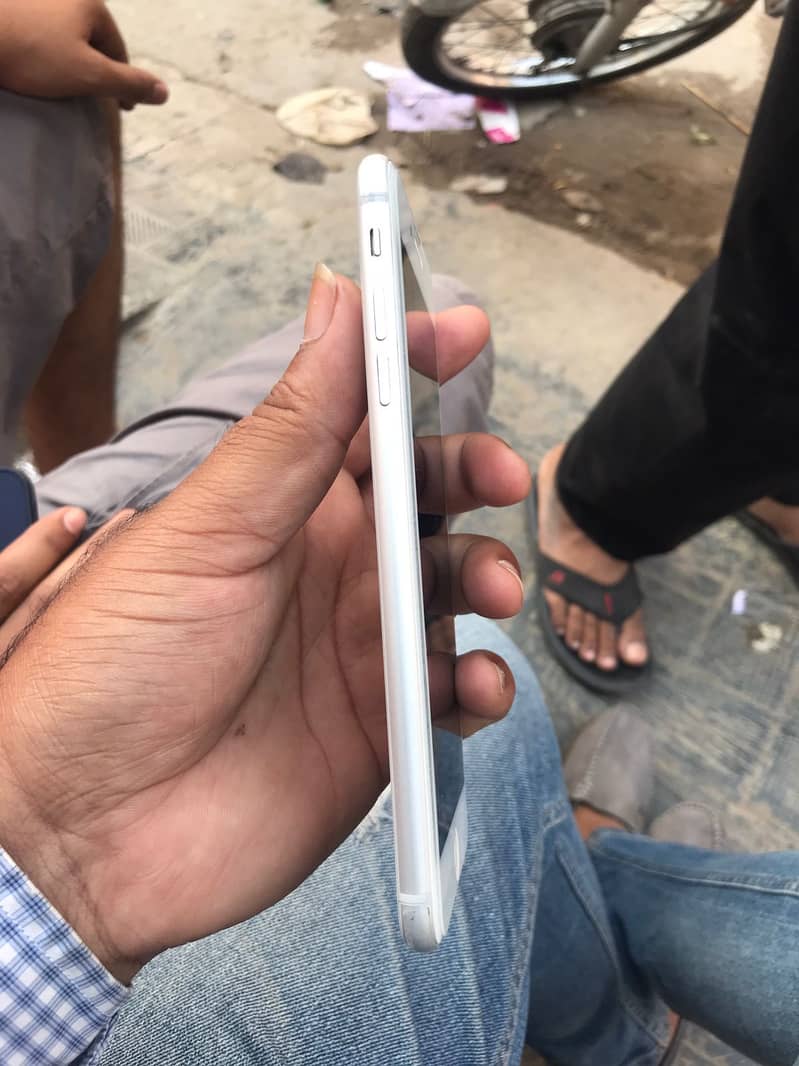 iPhone 8 Plus PTA 2