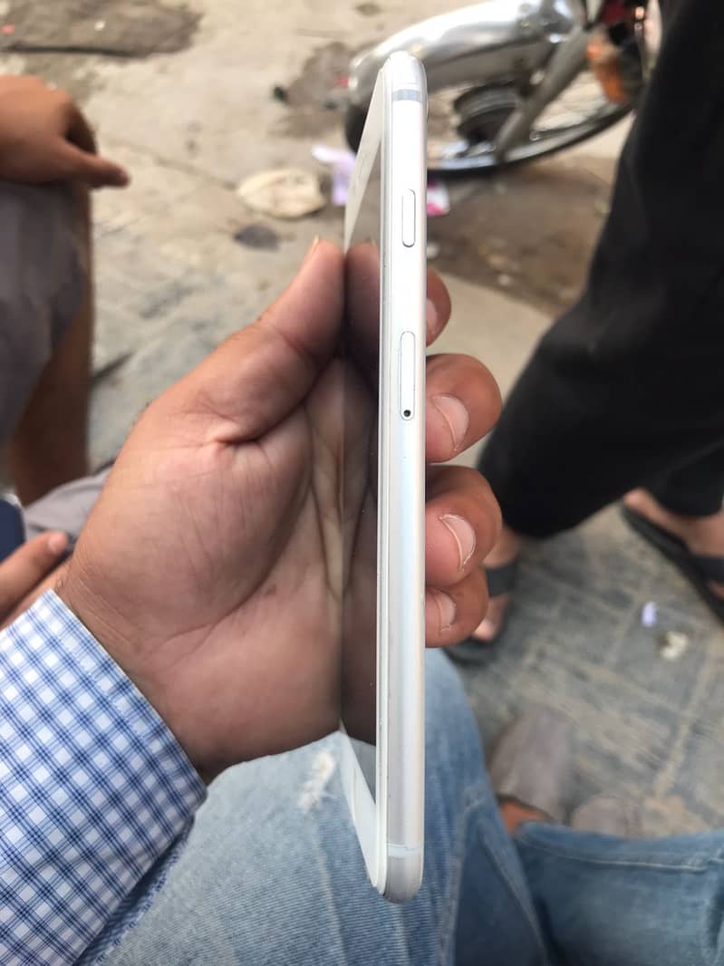 iPhone 8 Plus PTA 3