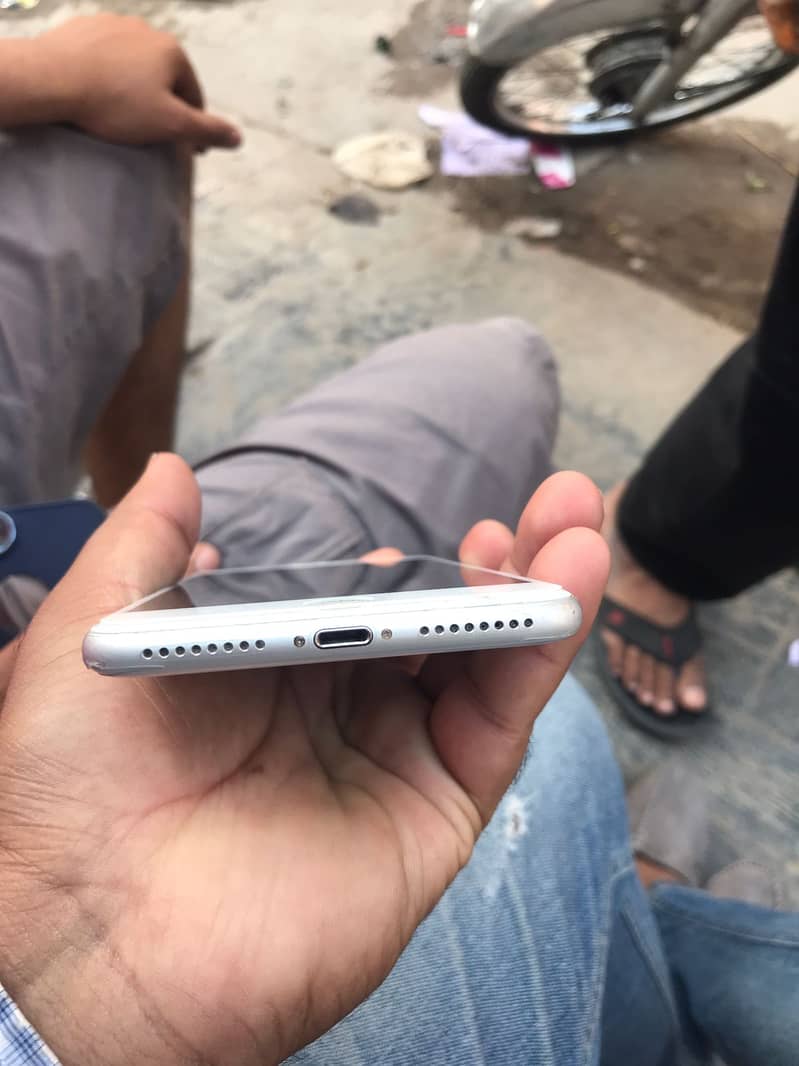 iPhone 8 Plus PTA 5