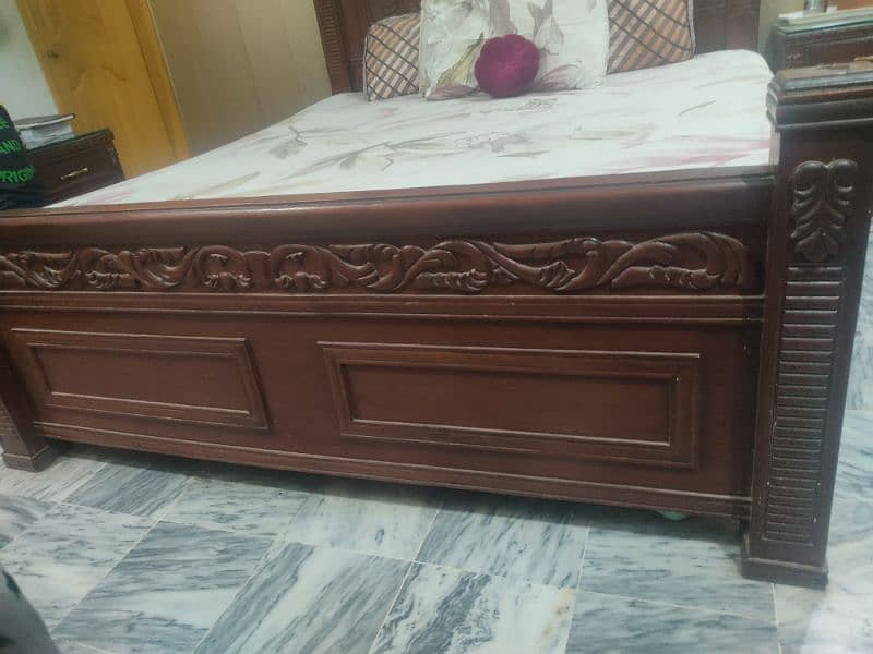 Solid Sheesham Wood King Bed Set with Storage 5