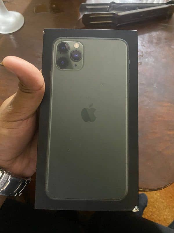 iphone 11 pro max 256gb PTA 2