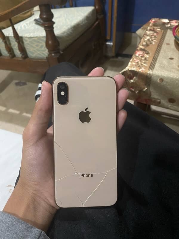 iPhone XS 3