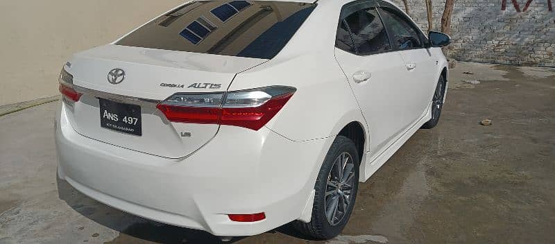 Toyota Corolla Altis 2019 16