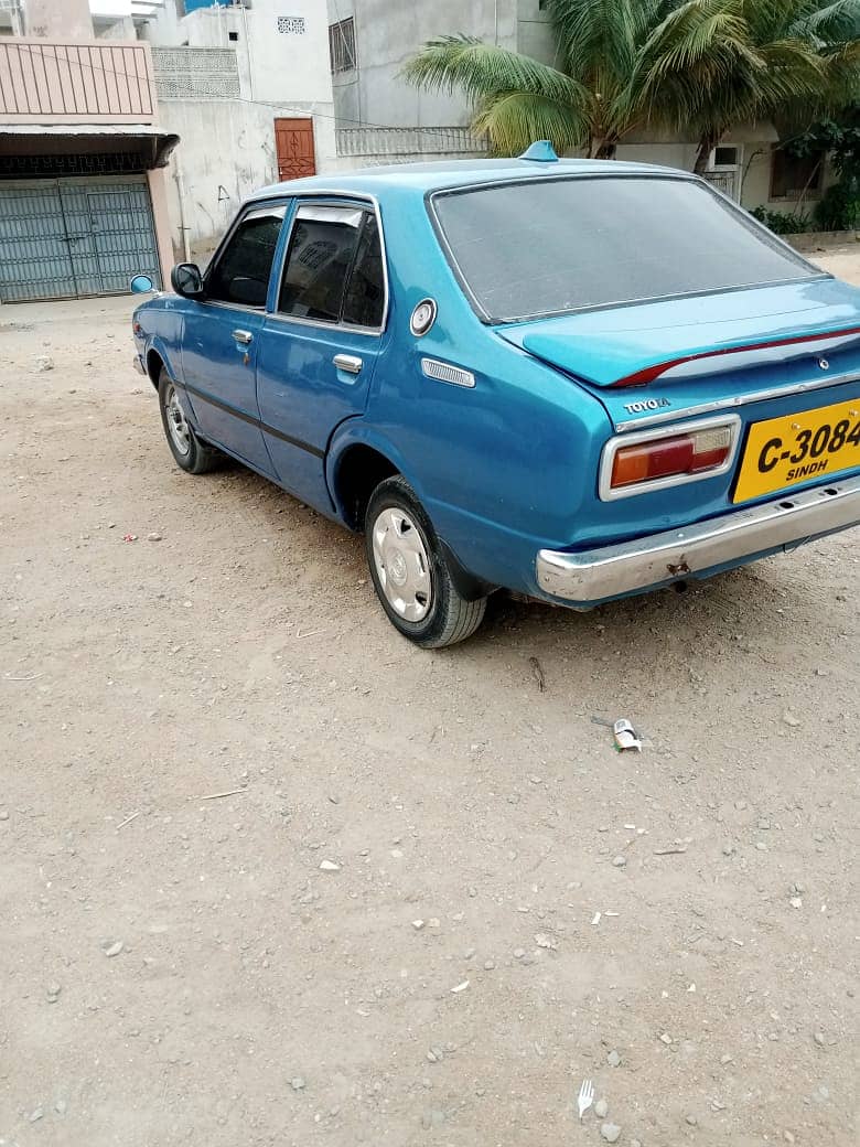 Toyota Corolla 76 6