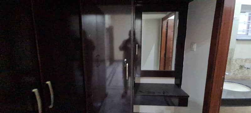 1 KANAL UPPER PORTION FOR RENT WITH GAS IN CDA  SECTOR F 17 MPCHS ISB 11