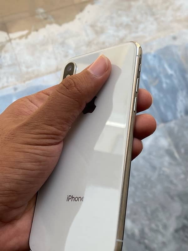 iphone xs non pta 10/10 condition 1