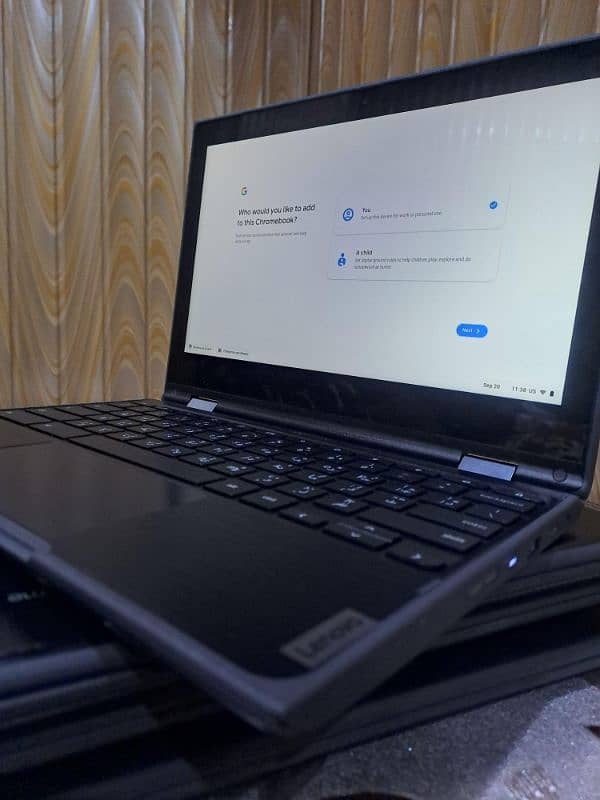 Lenovo Chromebook touchscreen 1