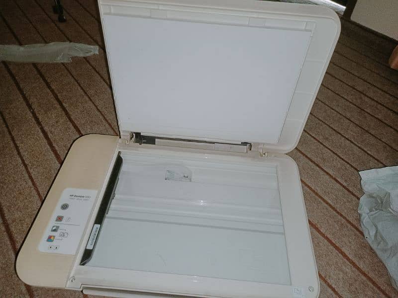 Hp Deskjet 1510 Color Printer 0