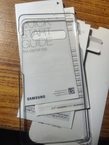 Samsung S10 + Clear View Case 2