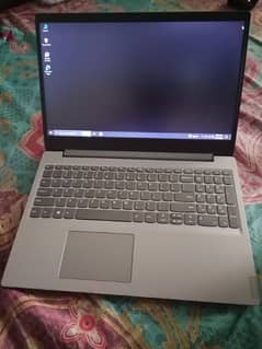 Lenovo ideapad        8Gb RAM , 128Gb SSD