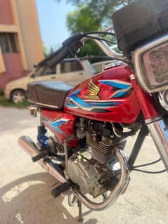 Honda 2013 Model Neet condition urgent sell