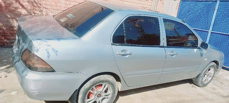 Mitsubishi Lancer 2005 11