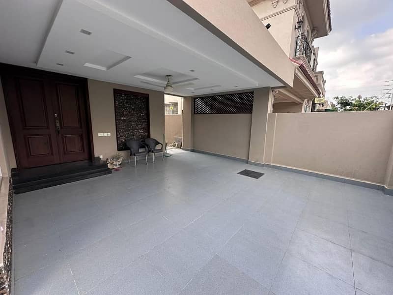 10 marla beautiful design house for rent in dha phase 5 0