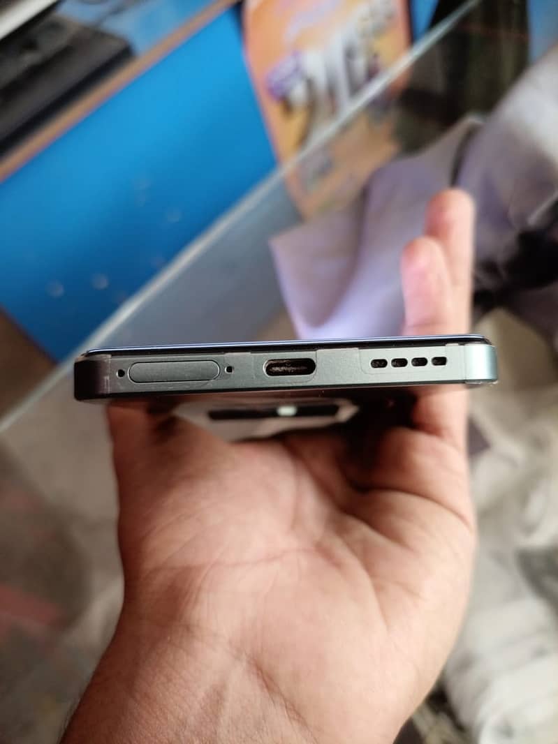 realme 12 8 256 full box 10 by 10 condition 4