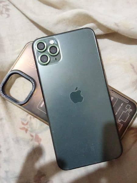 Iphone 11 Pro Max (Non PTA) 1