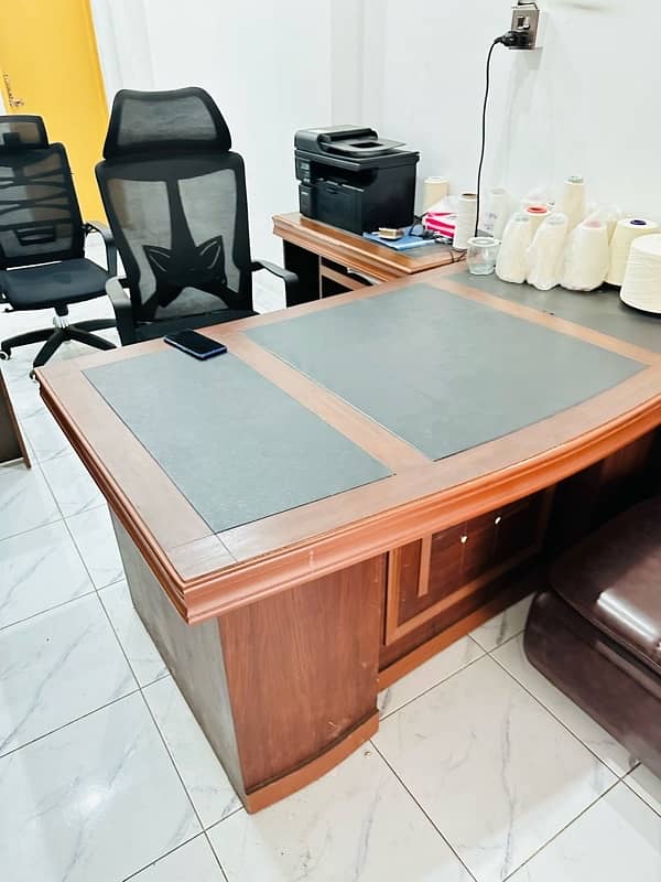 executive office furniture executive chairs tables sofas 6