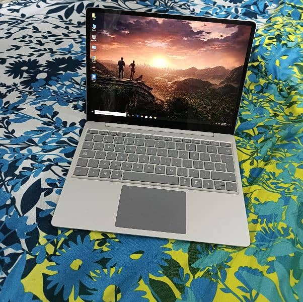 Surface Laptop GO i5 10th Gen 16GB Ram 2k Touch Display 9