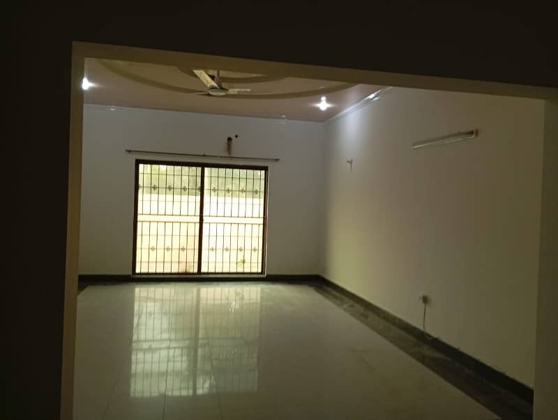 1 KANAL LOWER PORTION FOR RENT 11