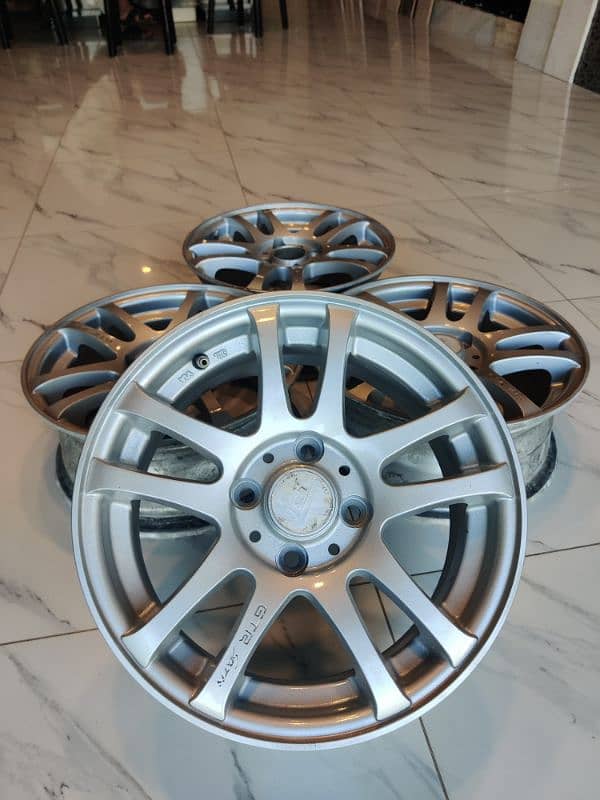 14 Inch Alloy Wheels GTR Sports 2