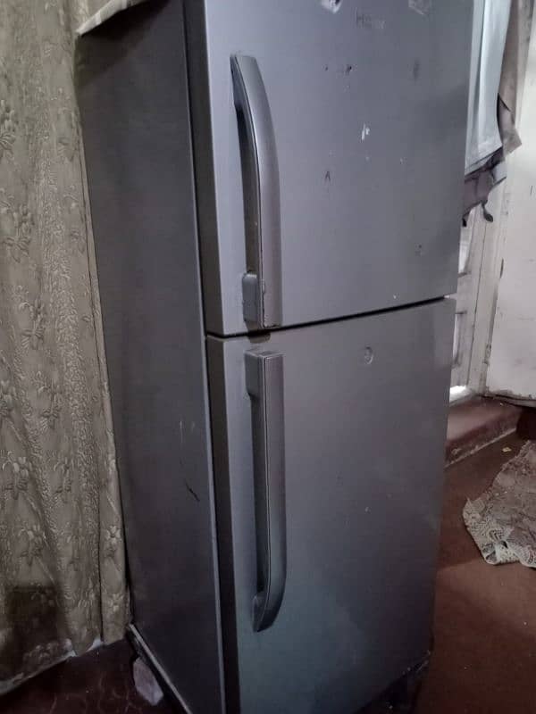 Haier fridge HRF-246 1