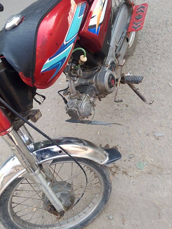 united 70cc for sale in Lahore 6